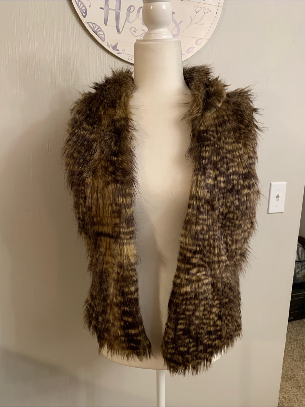 Mossimo Supply Co. Brown Faux Fur Patterned Vest